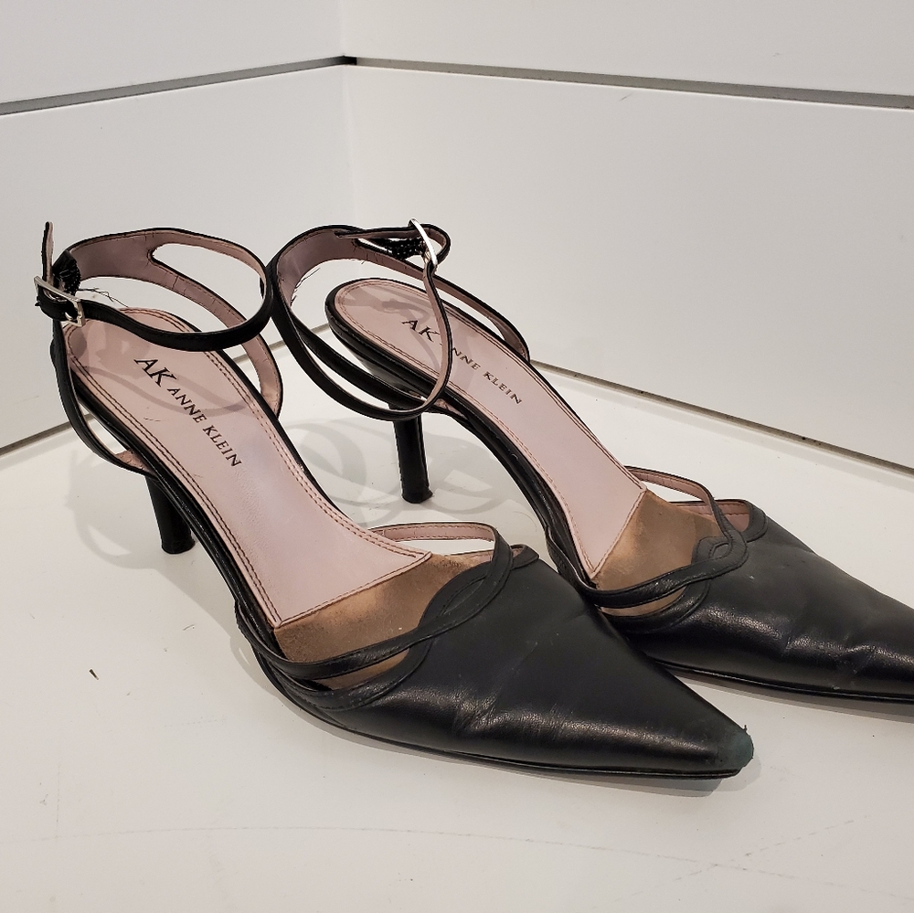 Anne Klein heel
